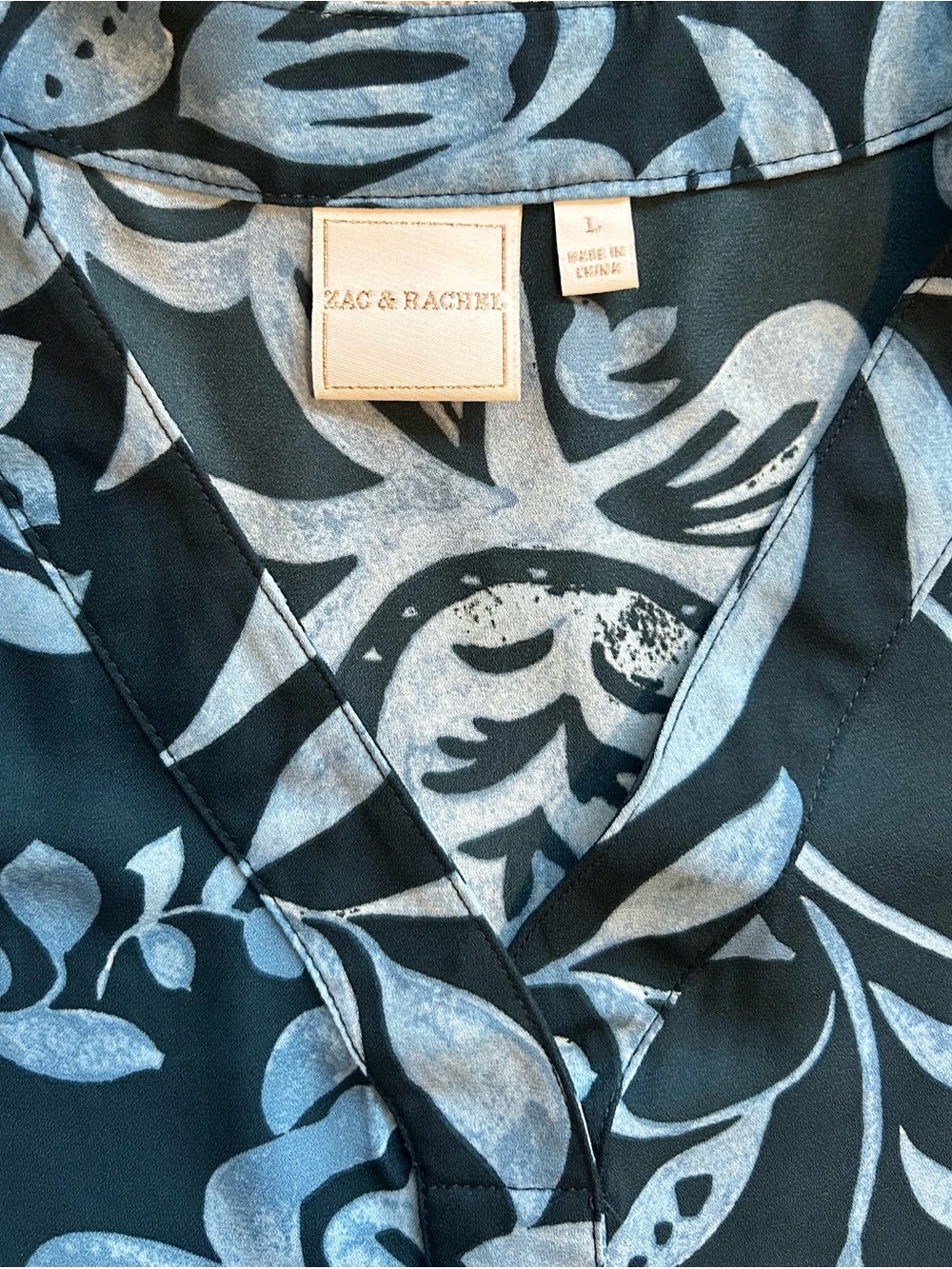 Zac & Rachel Black Floral Sleeveless Blouse with Gray Pattern - Picture 2 of 3